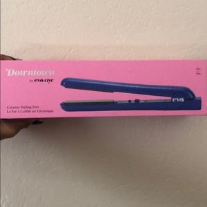 Downtown by Eva nye straightener